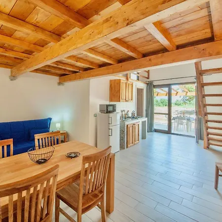 Isa - Lofts With Private Outdoor Area And Swimming-pool In