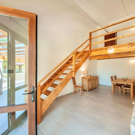 Isa - Lofts With Private Outdoor Area And Swimming-pool In Badesi