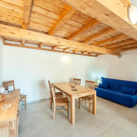 Isa - Lofts With Private Outdoor Area And Swimming-pool In 3*