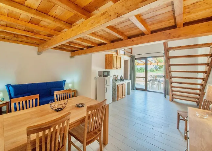 Isa - Lofts With Private Outdoor Area And Swimming-pool In