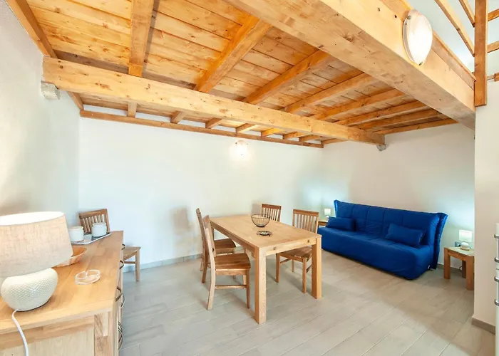 Isa - Lofts With Private Outdoor Area And Swimming-pool In 3*